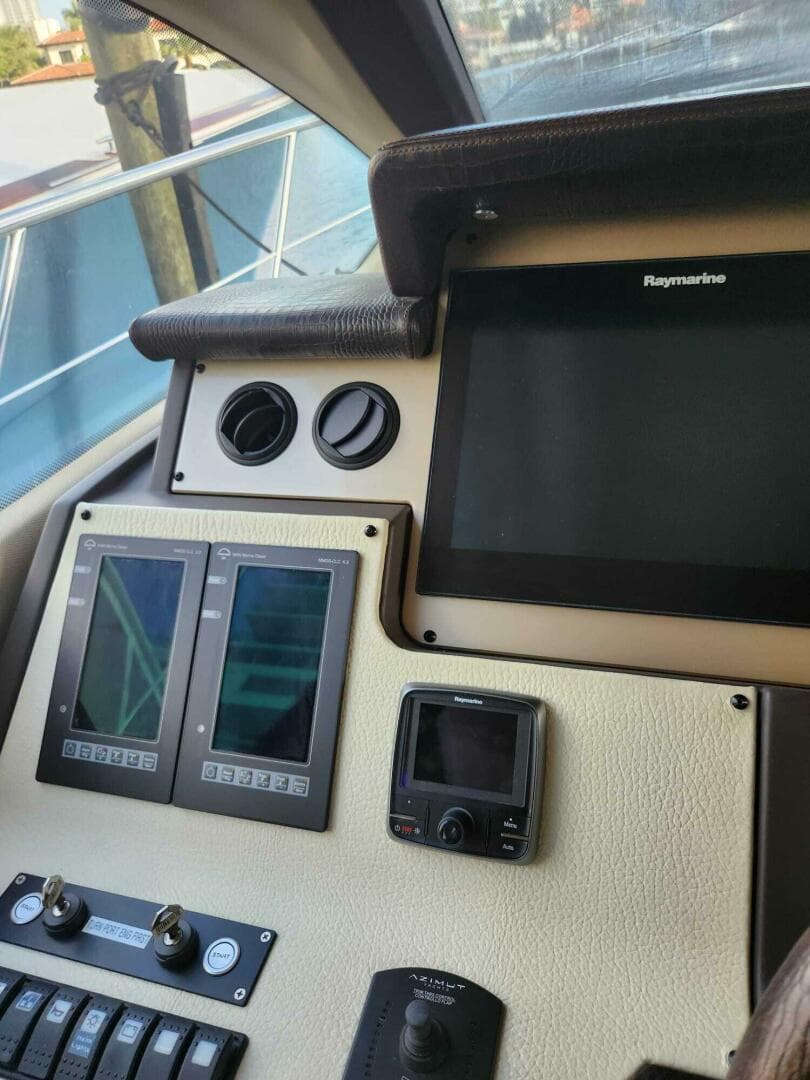 2014 Azimut Flybridge — photo 55