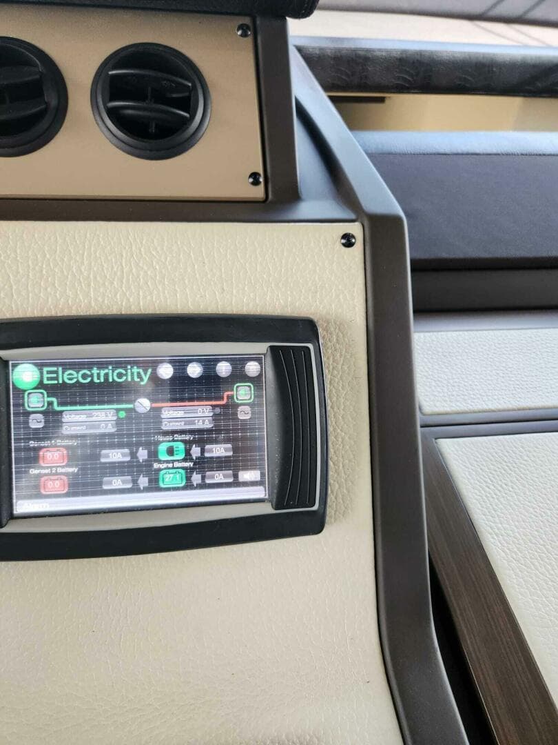 2014 Azimut Flybridge — photo 59