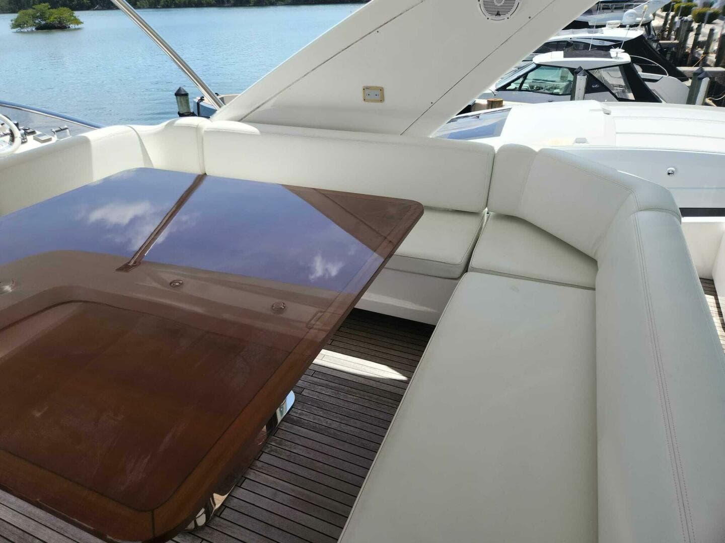 2014 Azimut Flybridge — photo 15