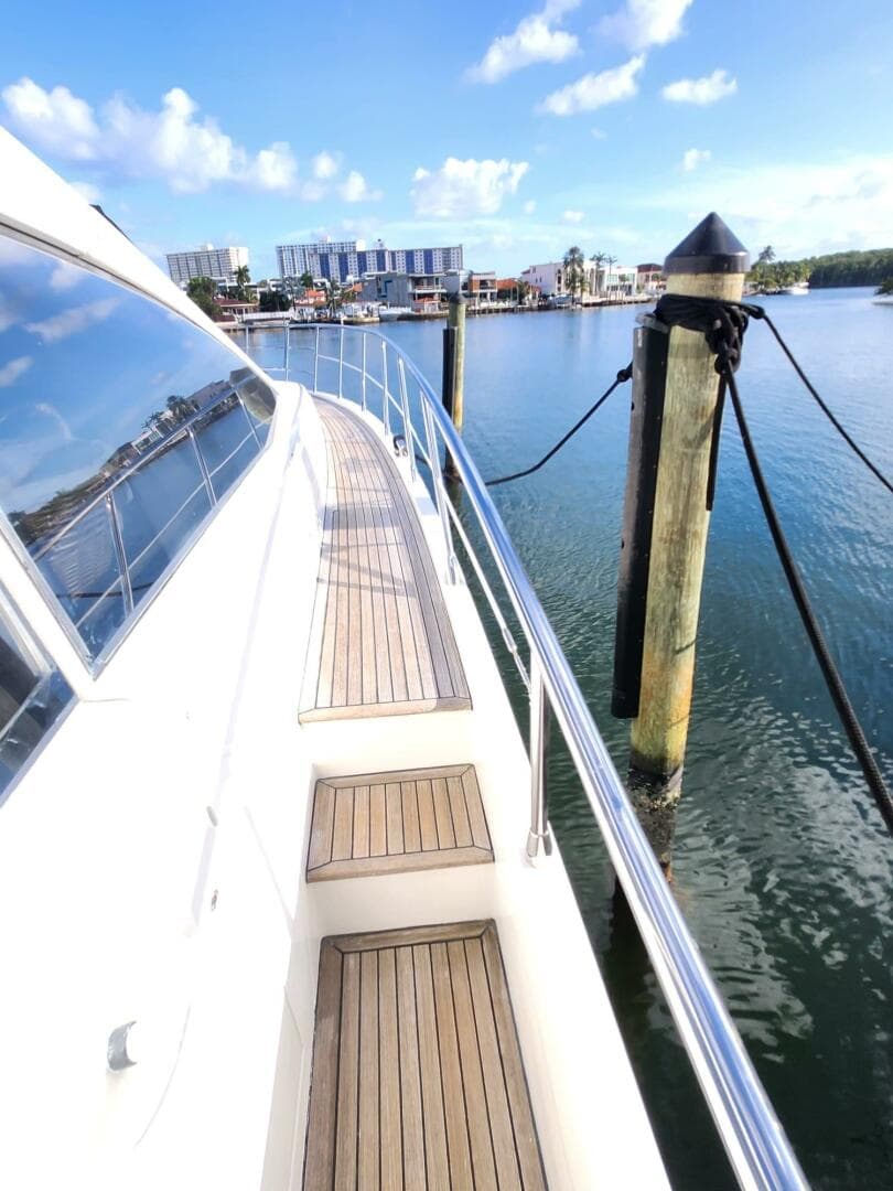 2014 Azimut Flybridge — photo 13