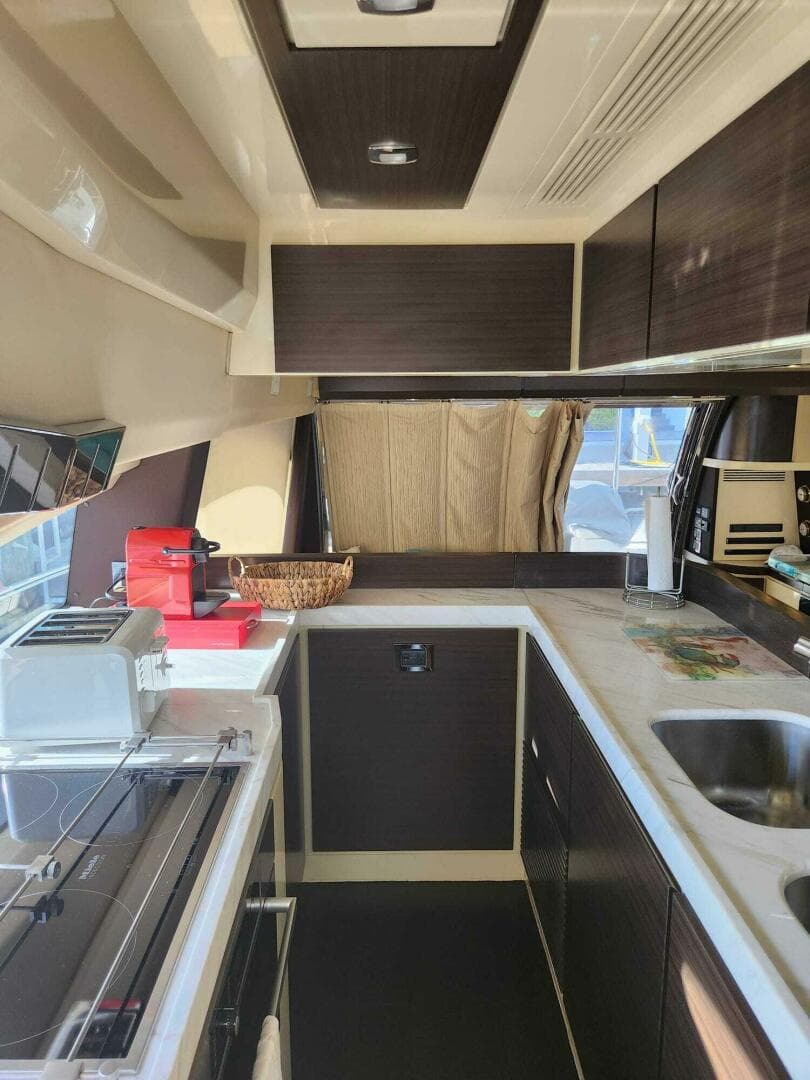 2014 Azimut Flybridge — photo 45