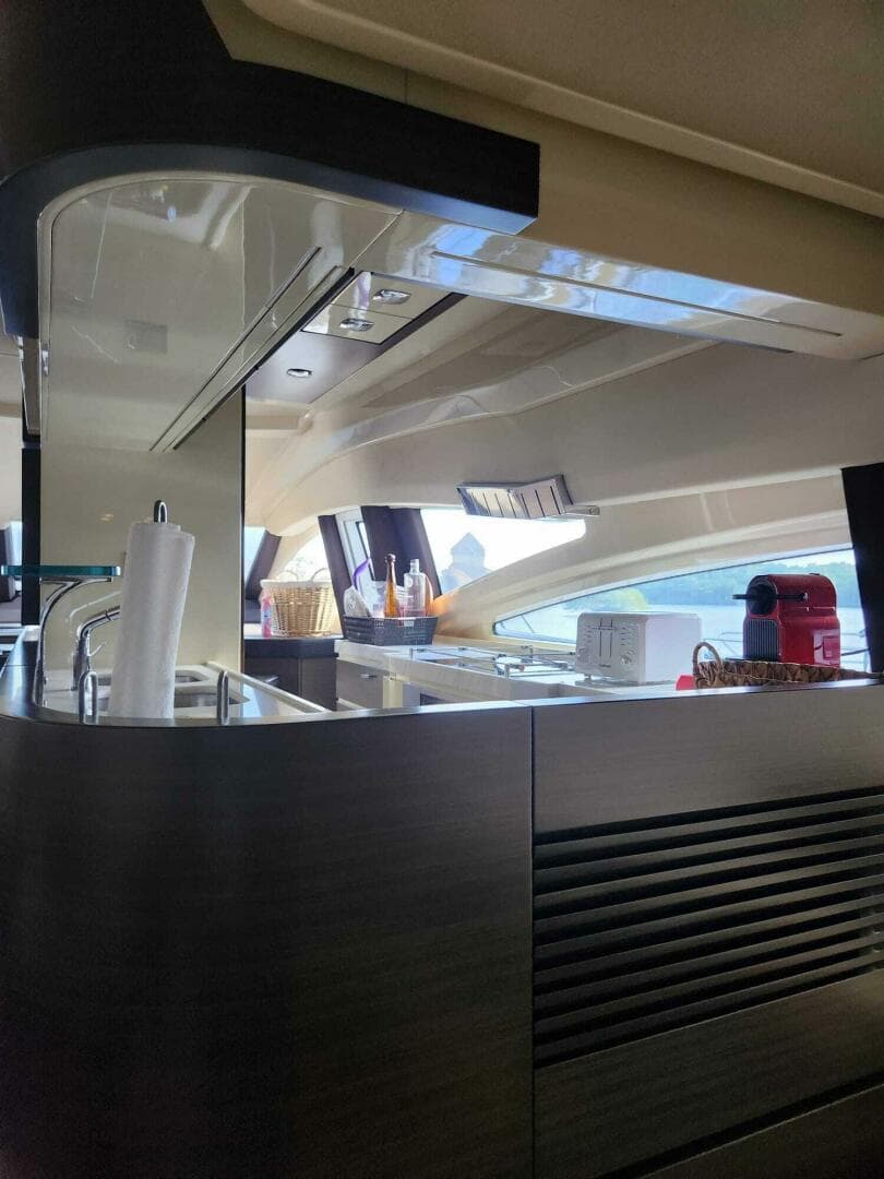 2014 Azimut Flybridge — photo 44