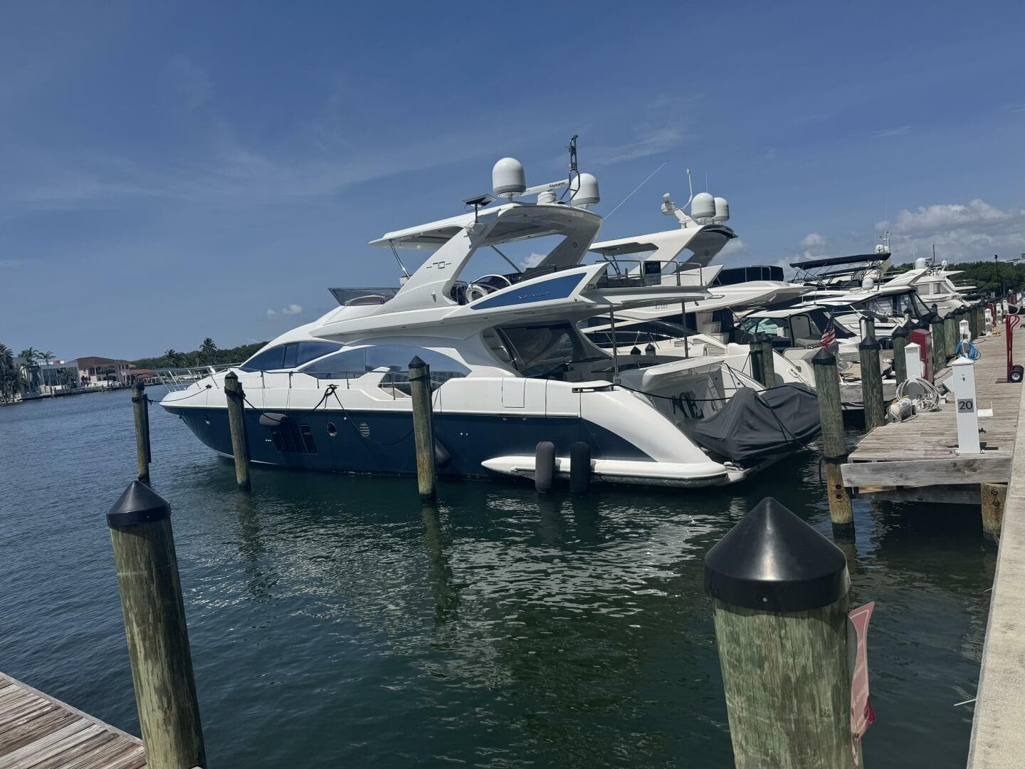 2014 Azimut Flybridge — photo 3