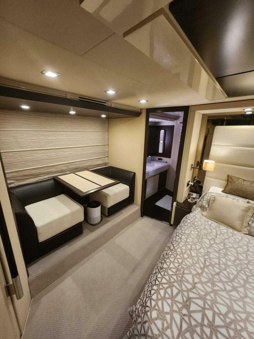 2014 Azimut Flybridge — photo 74