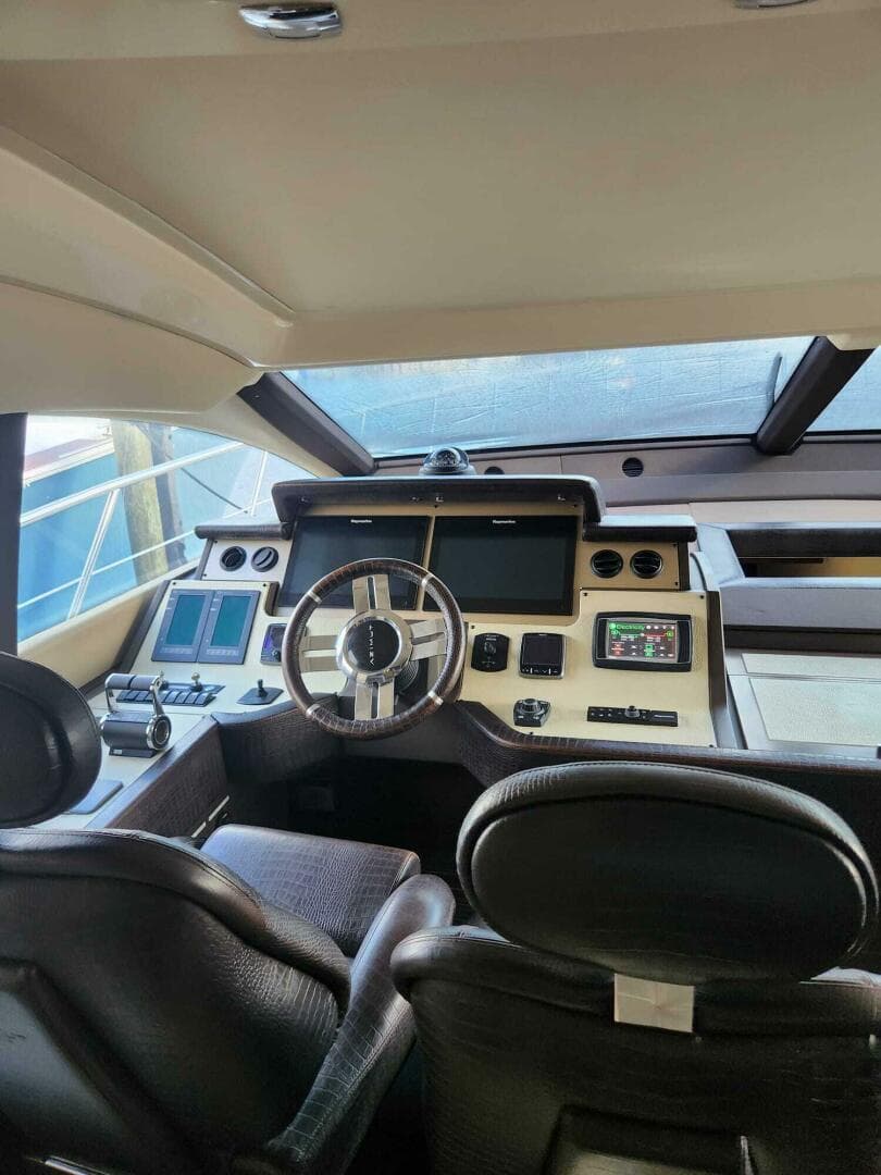 2014 Azimut Flybridge — photo 56