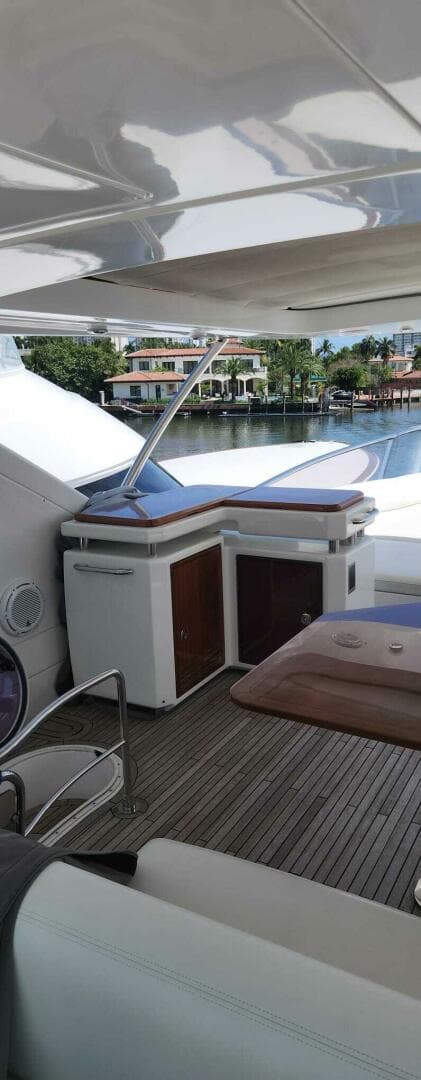 2014 Azimut Flybridge — photo 18