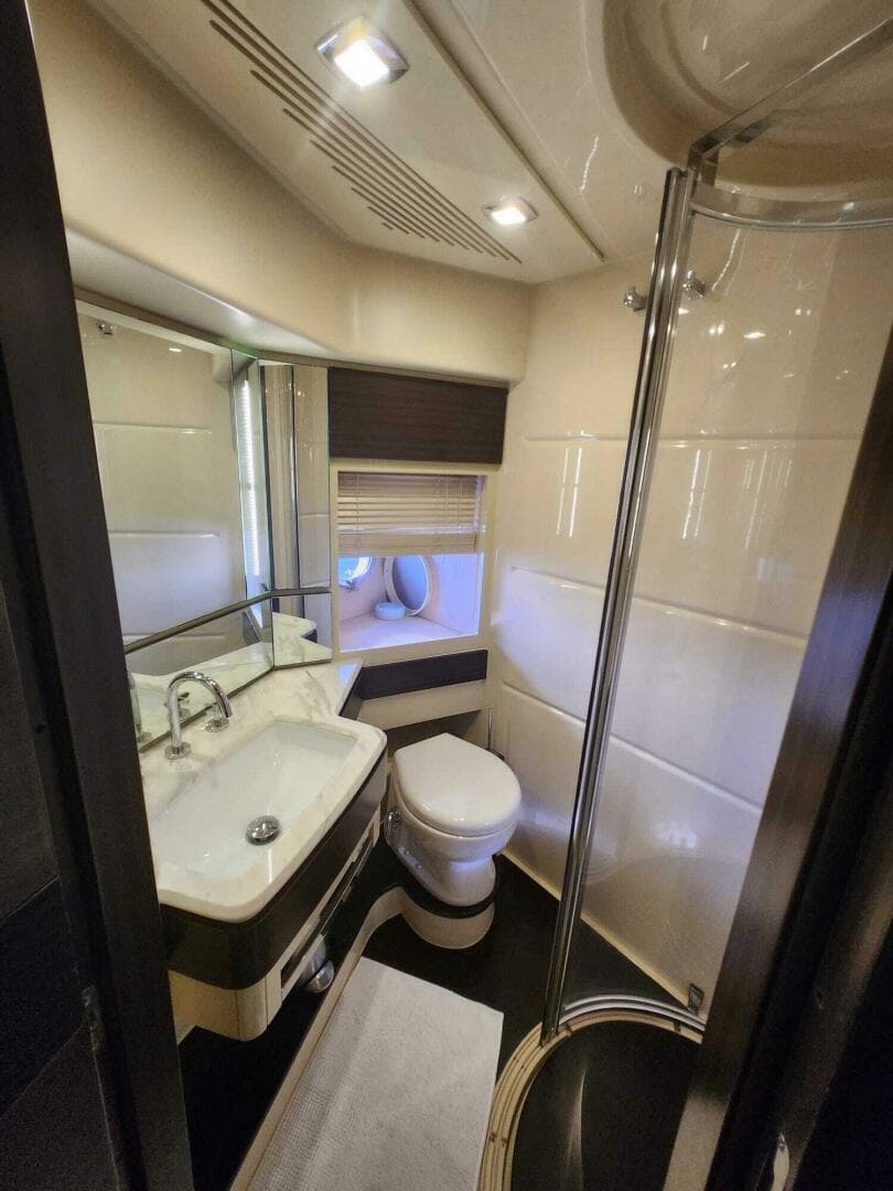 2014 Azimut Flybridge — photo 87