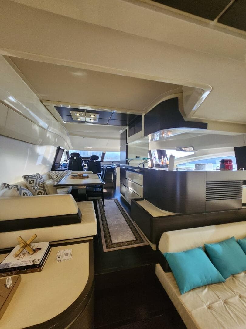 2014 Azimut Flybridge — photo 28