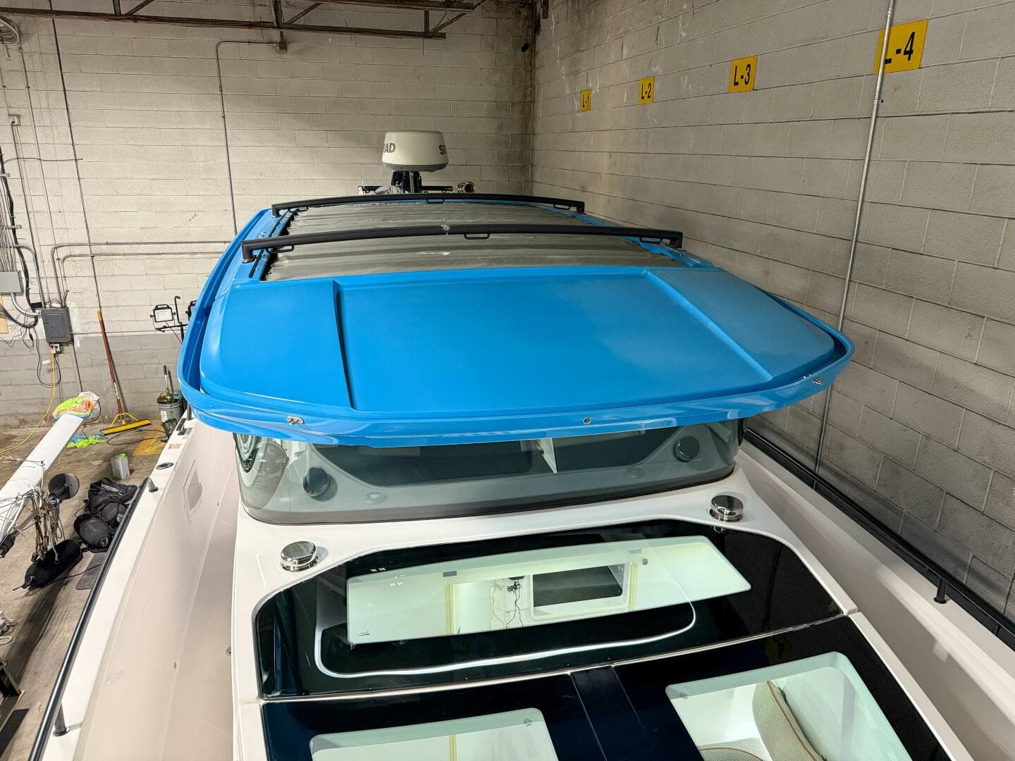 2020 Axopar 37 XC — photo 33