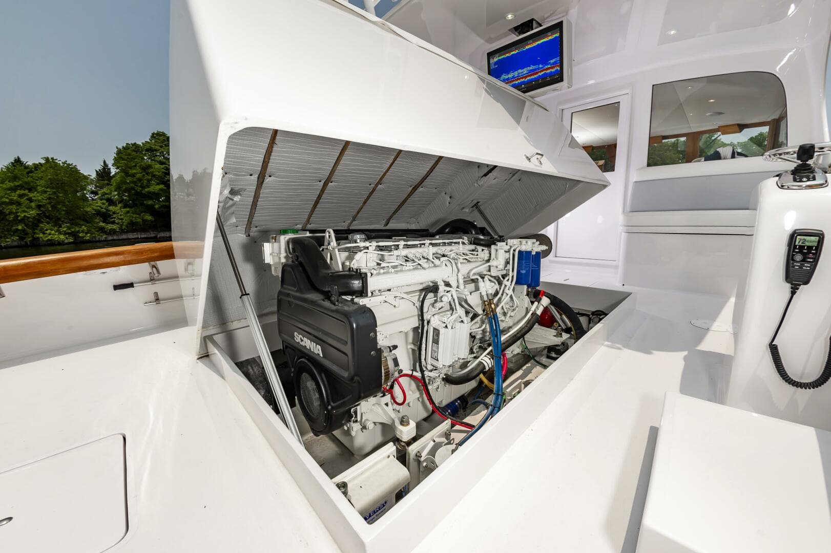 2024 Weaver 43 — photo 28