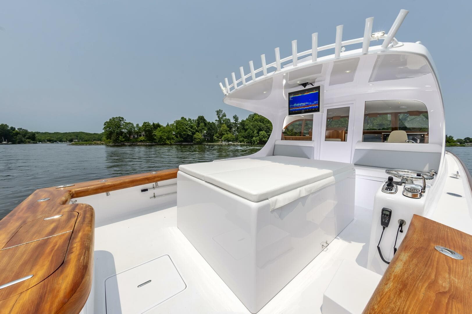 2024 Weaver 43 — photo 7