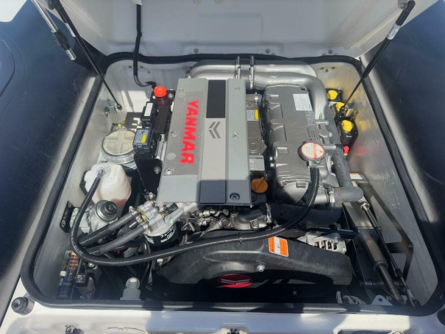 2024 Williams Jet Tenders 445 Diesel Jet — photo 9