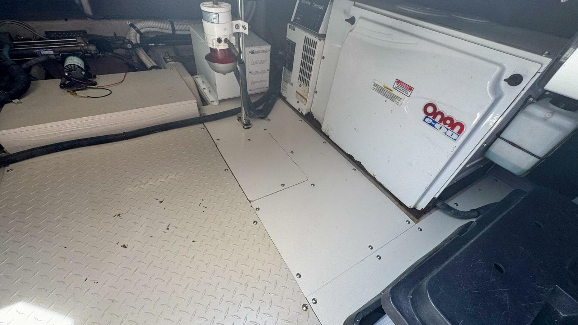 2005 Sea Ray 500 Sedan Bridge — photo 21