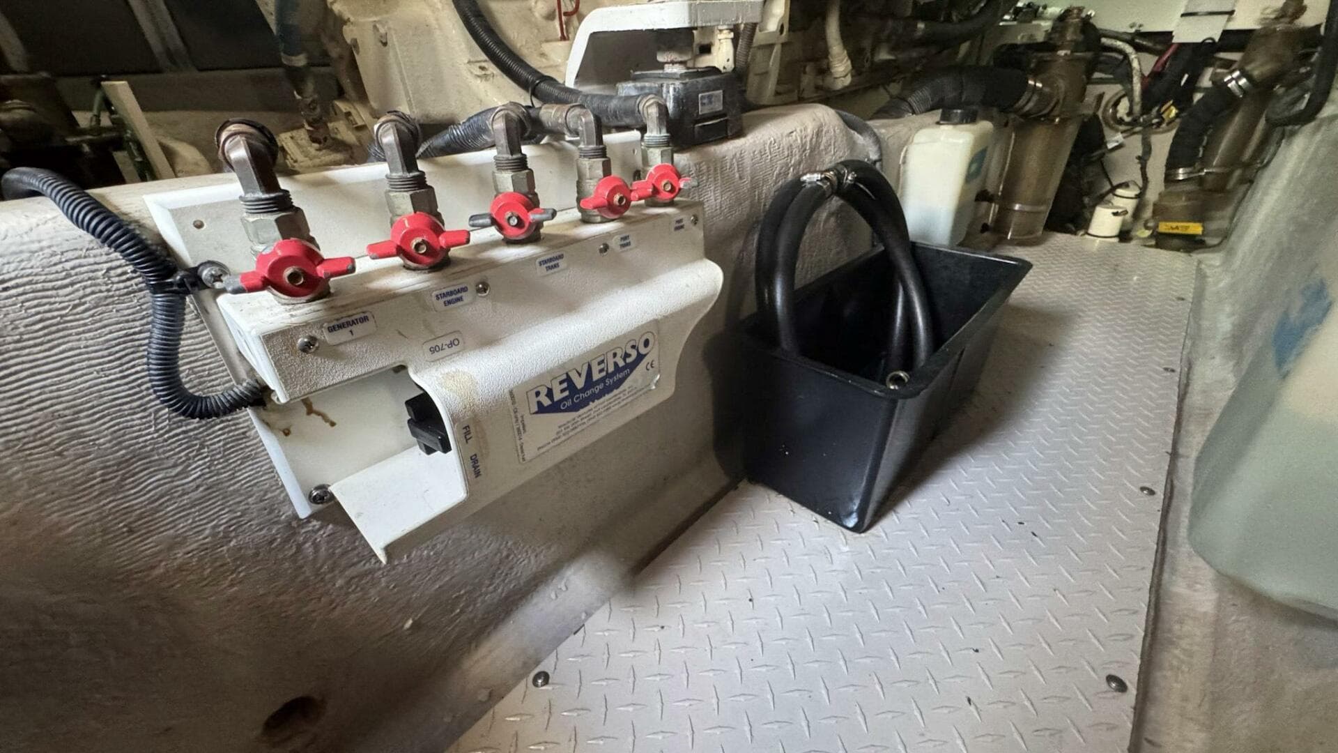 2005 Sea Ray 500 Sedan Bridge — photo 24