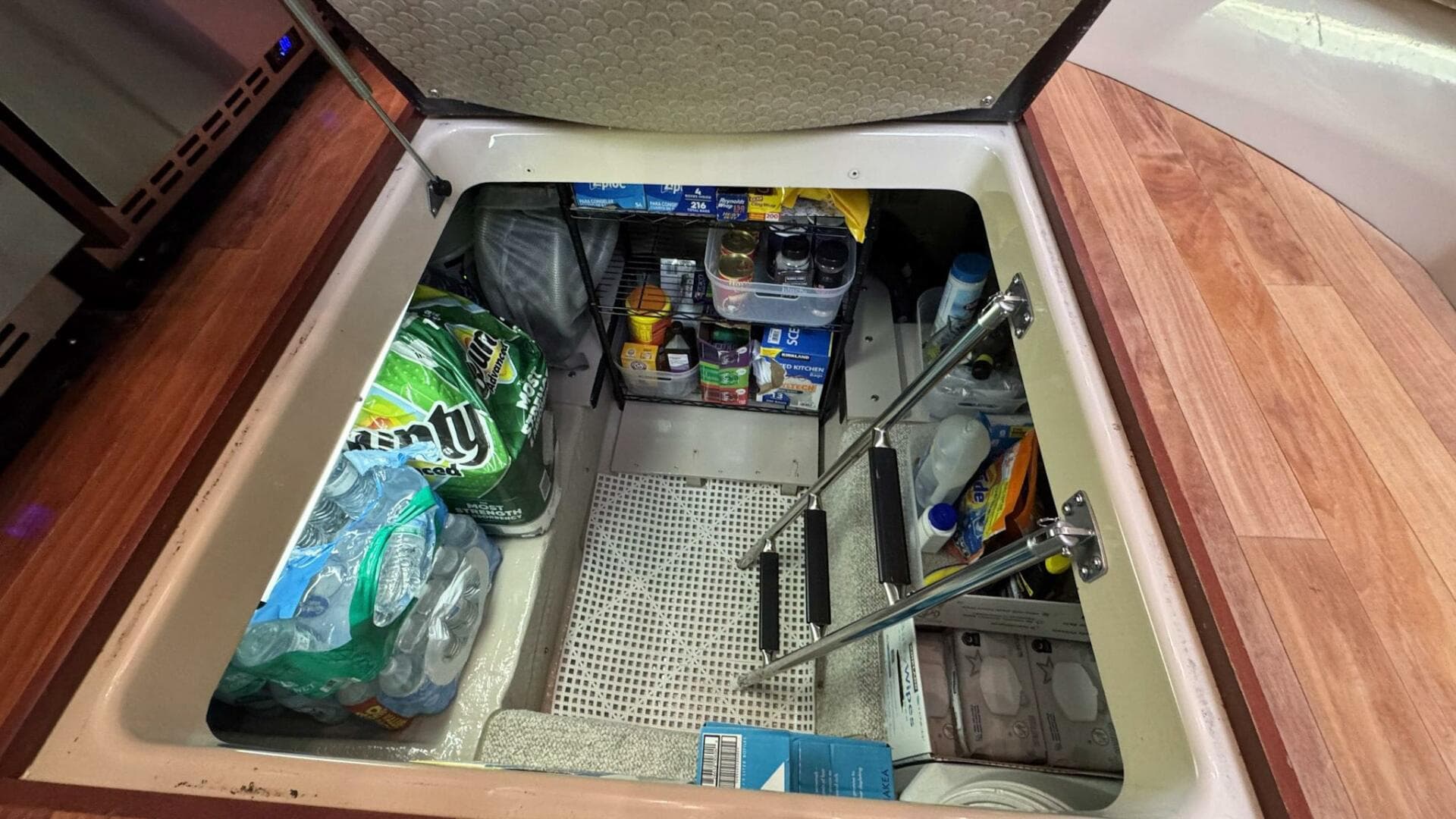 2005 Sea Ray 500 Sedan Bridge — photo 14