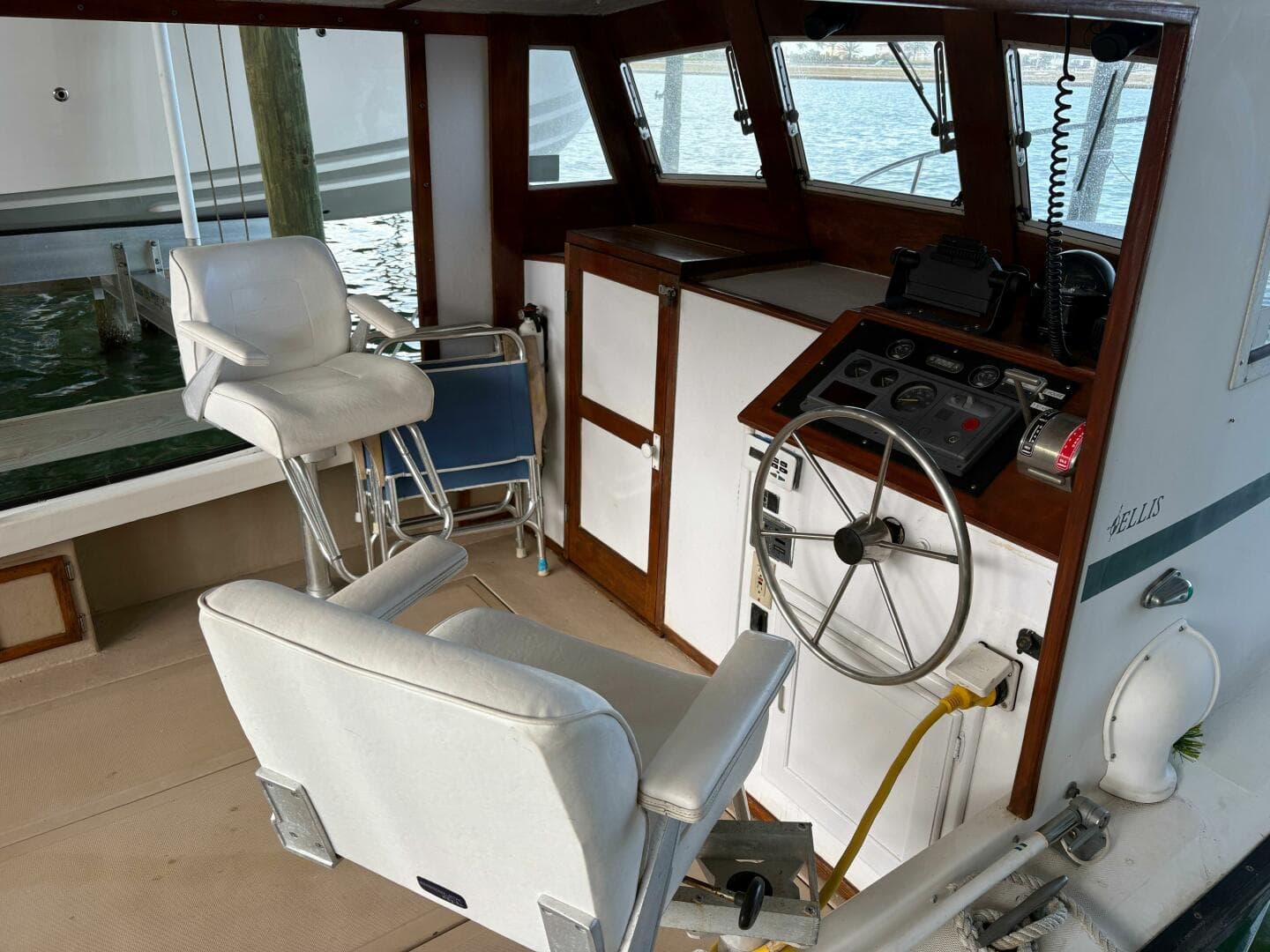 1988 Ellis Down East — photo 5