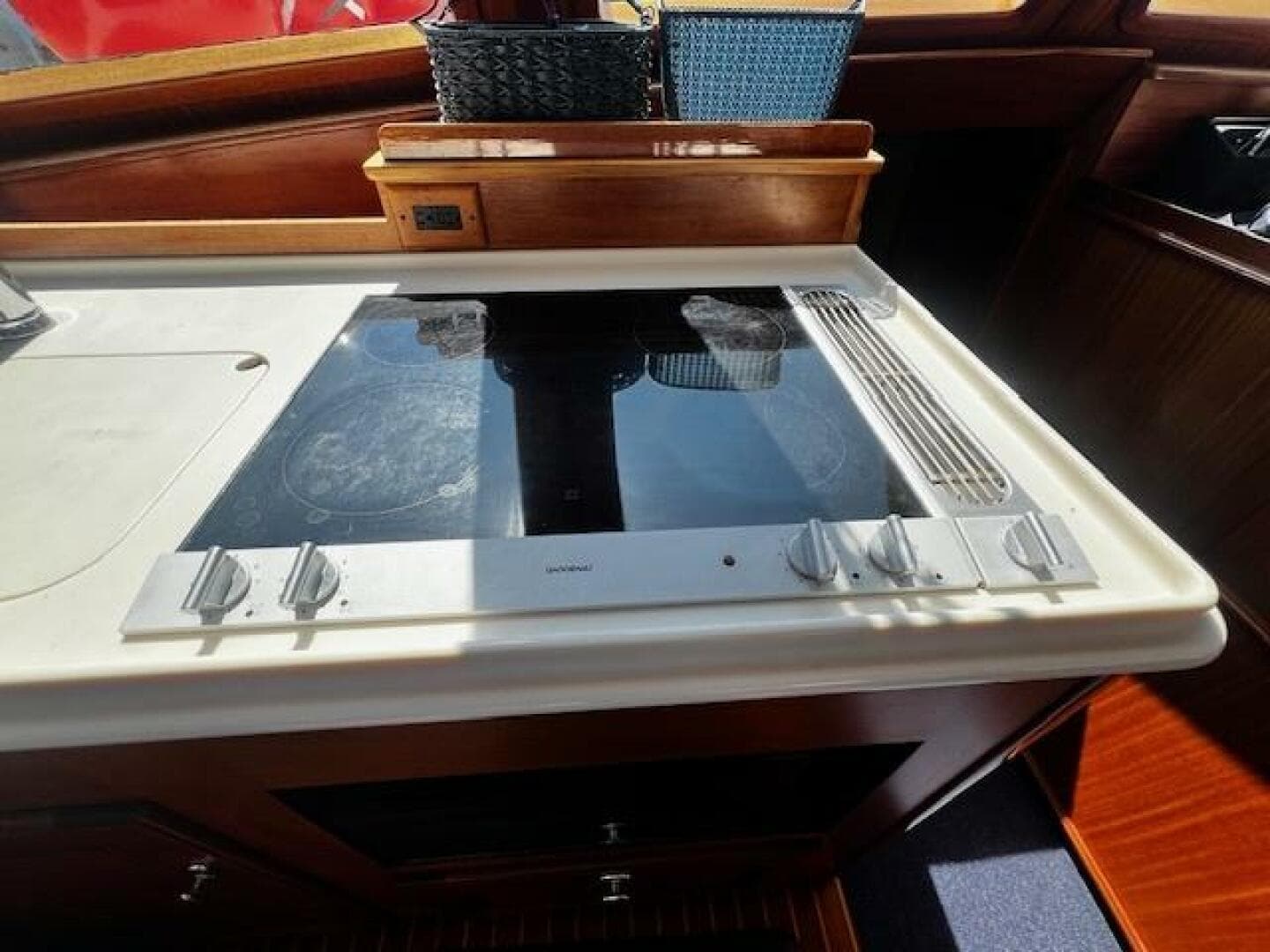 2003 Lyman-Morse Wesmac Sportfish — photo 19