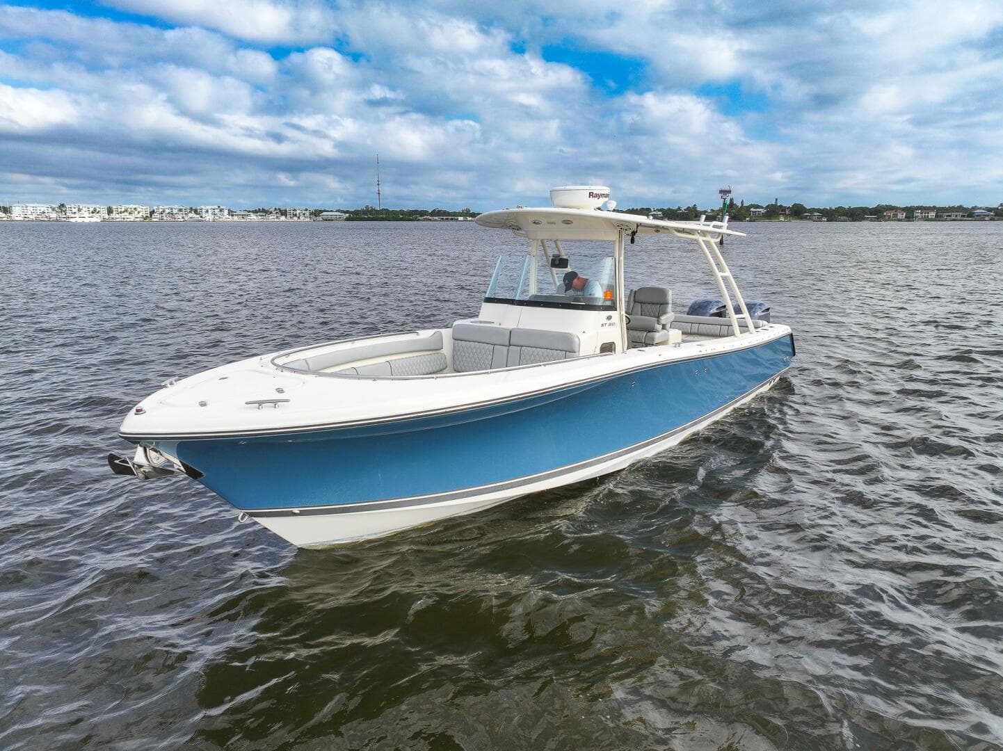 2012 Pursuit ST 310 Sport — photo 12