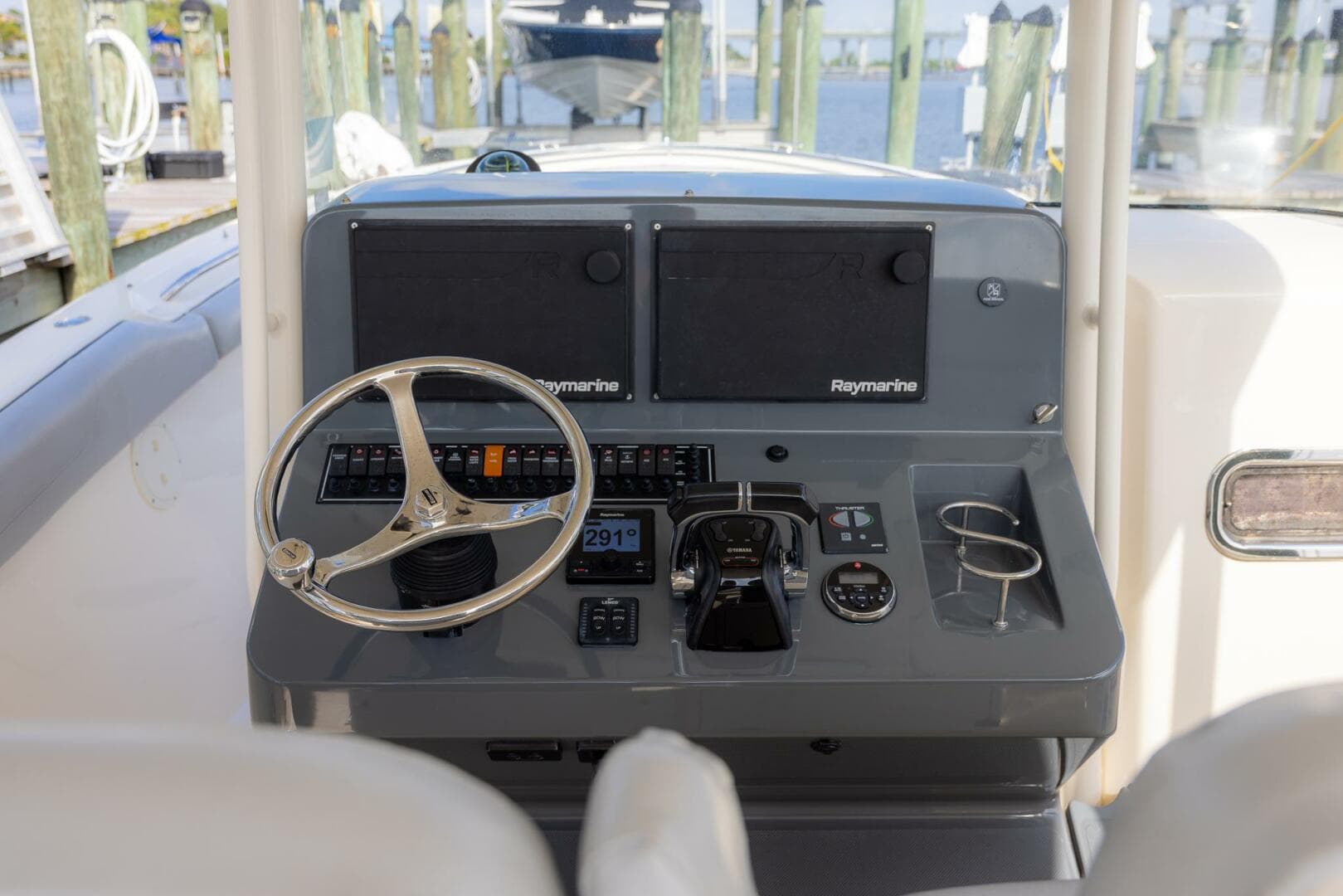 2012 Pursuit ST 310 Sport — photo 35