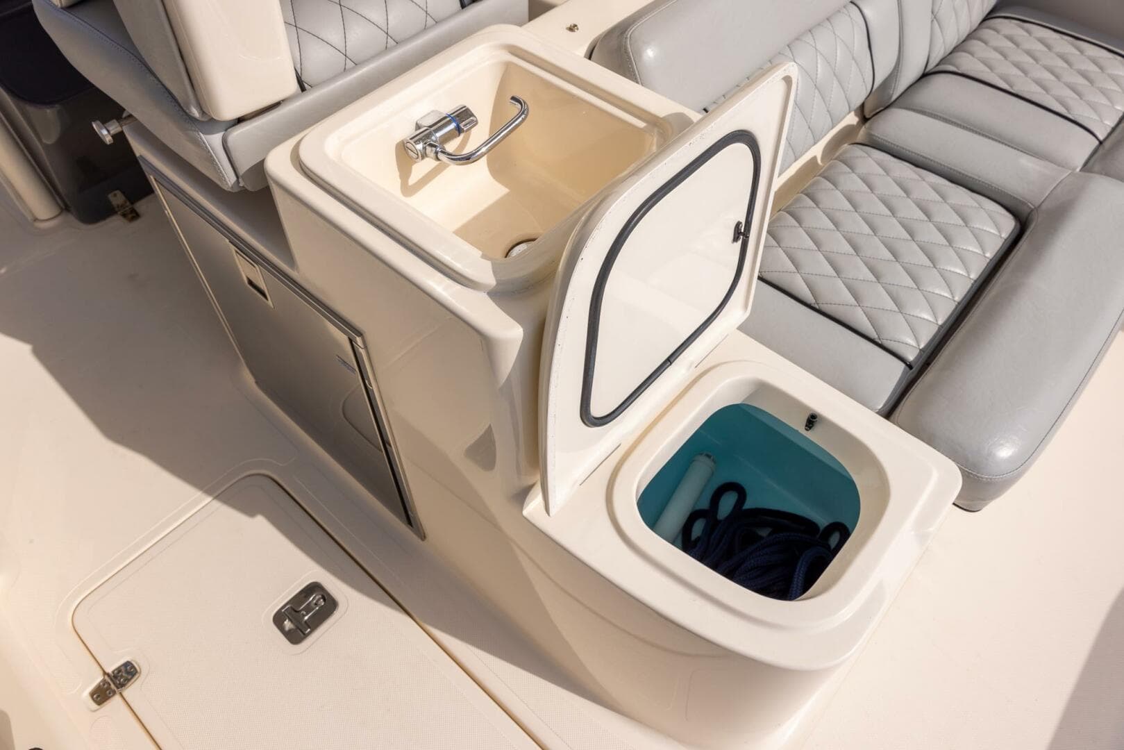 2012 Pursuit ST 310 Sport — photo 34