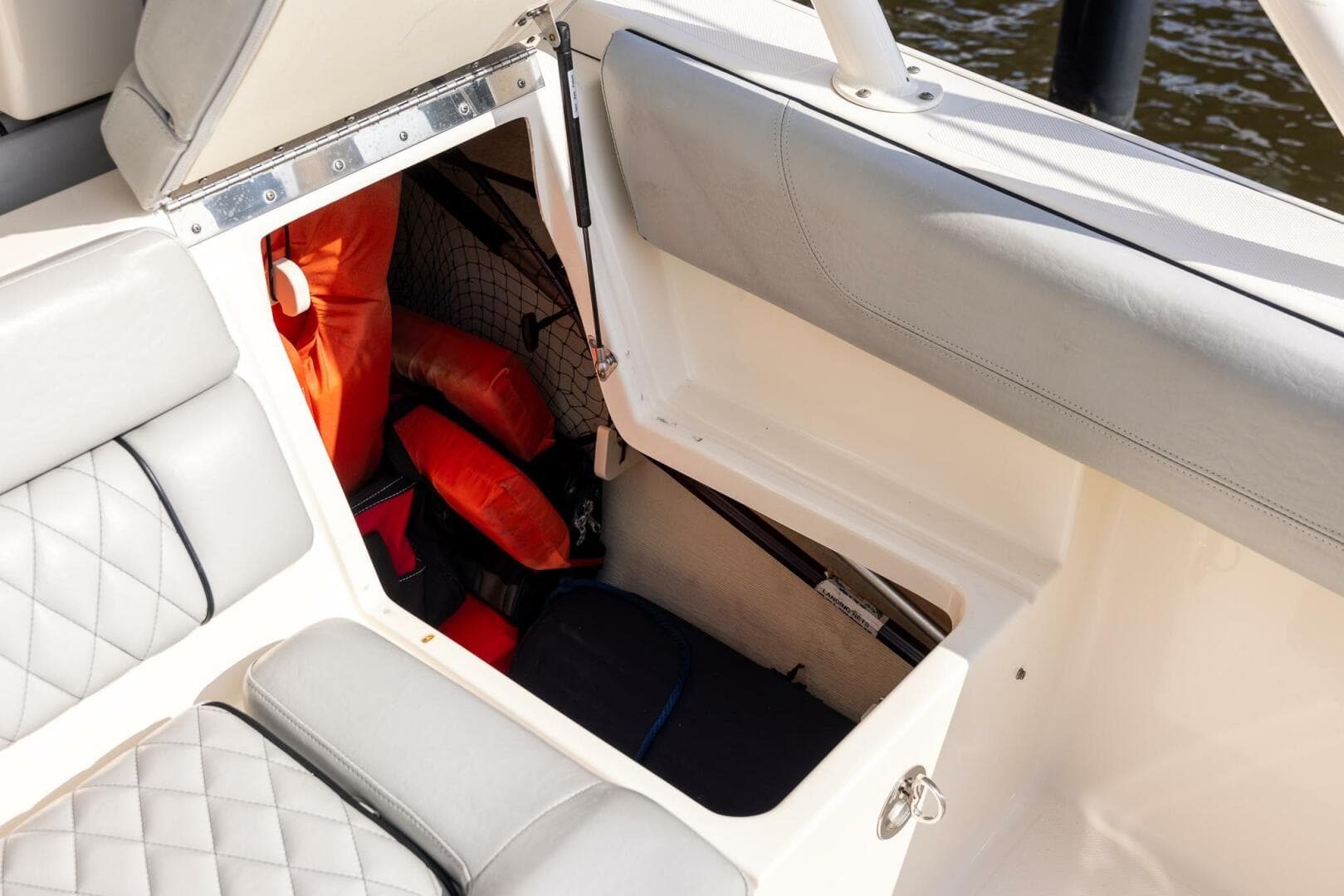 2012 Pursuit ST 310 Sport — photo 46