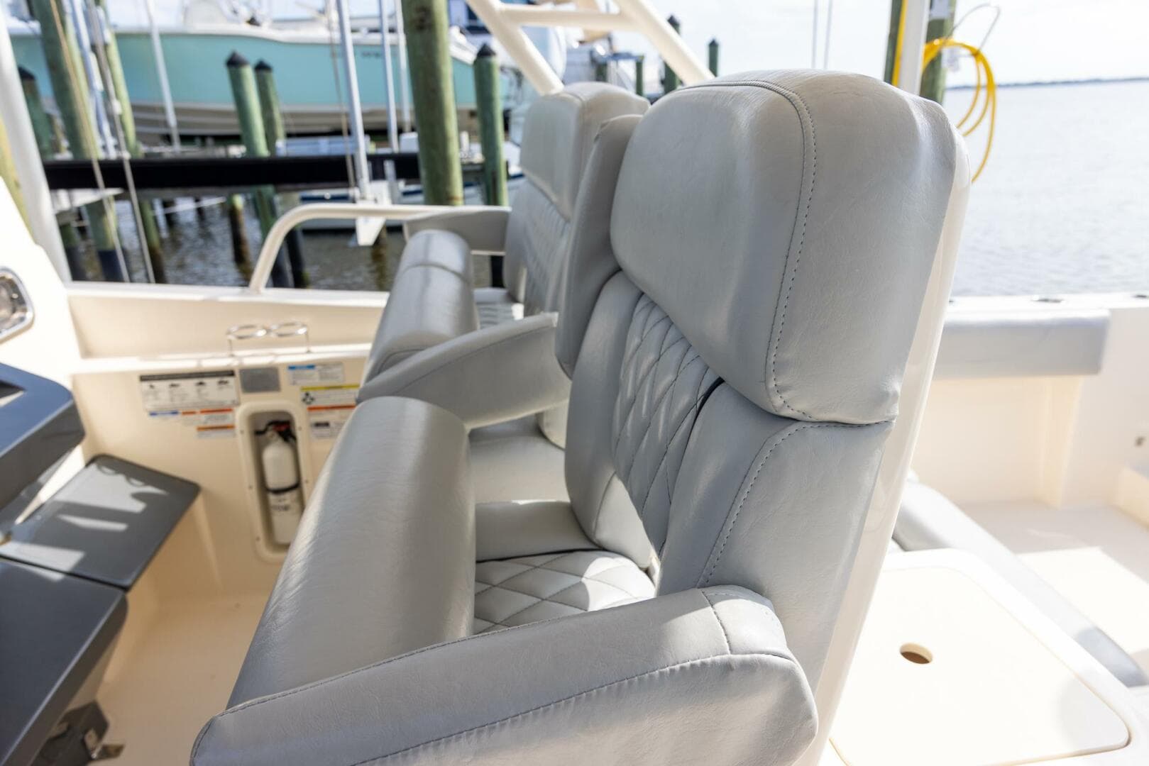 2012 Pursuit ST 310 Sport — photo 36