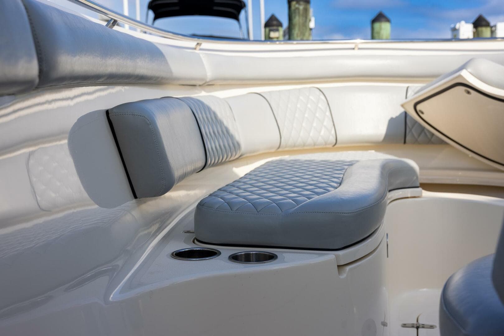 2012 Pursuit ST 310 Sport — photo 40