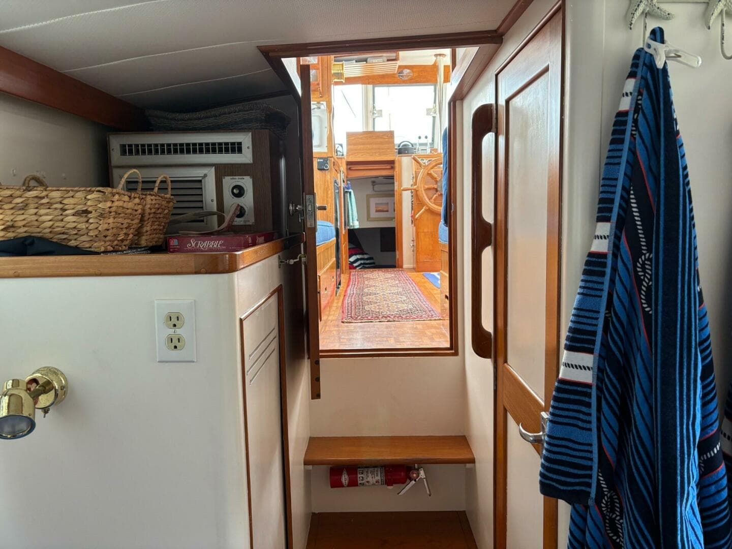 1978 Grand Banks 36 Classic — photo 23