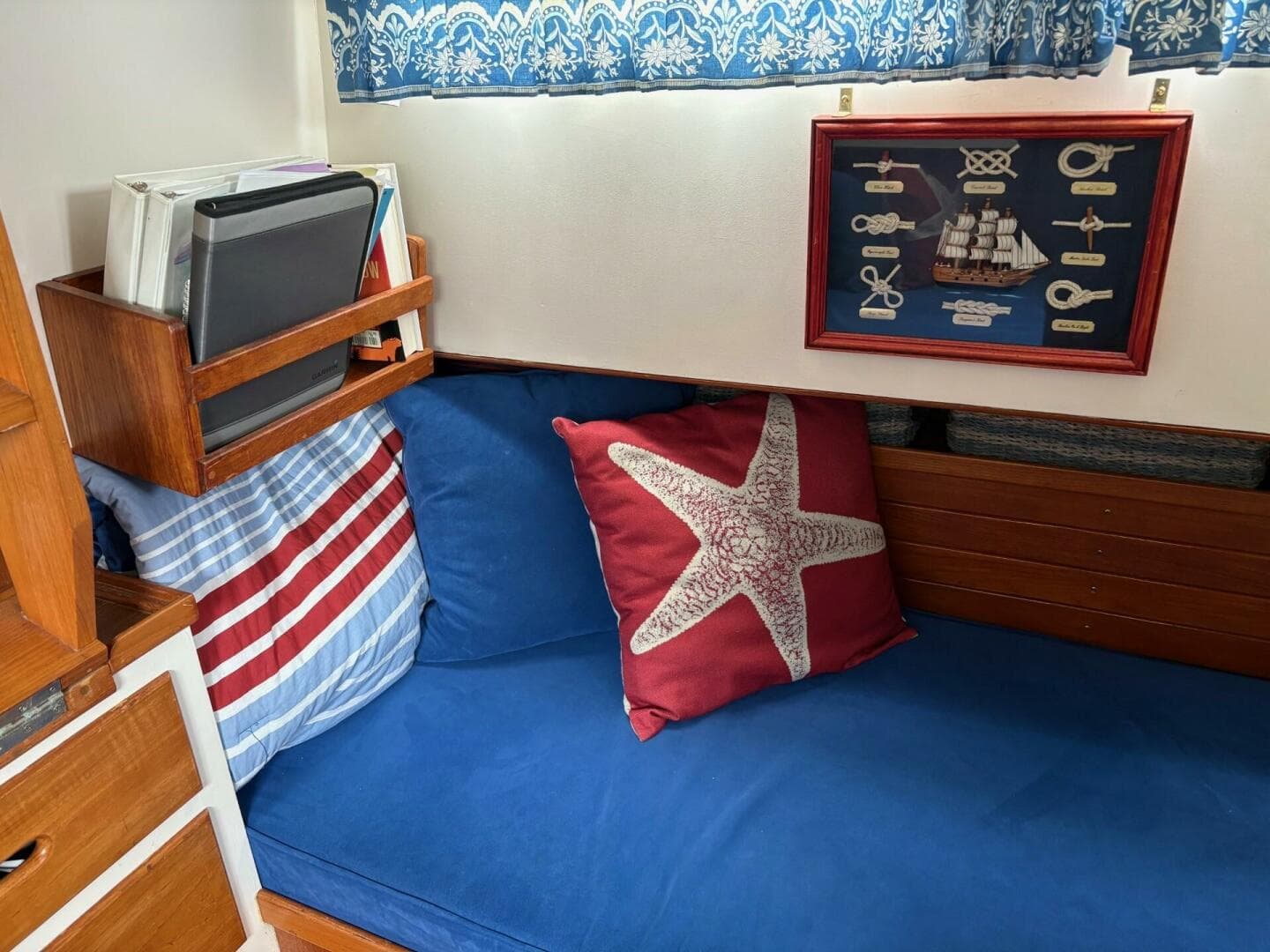 1978 Grand Banks 36 Classic — photo 21