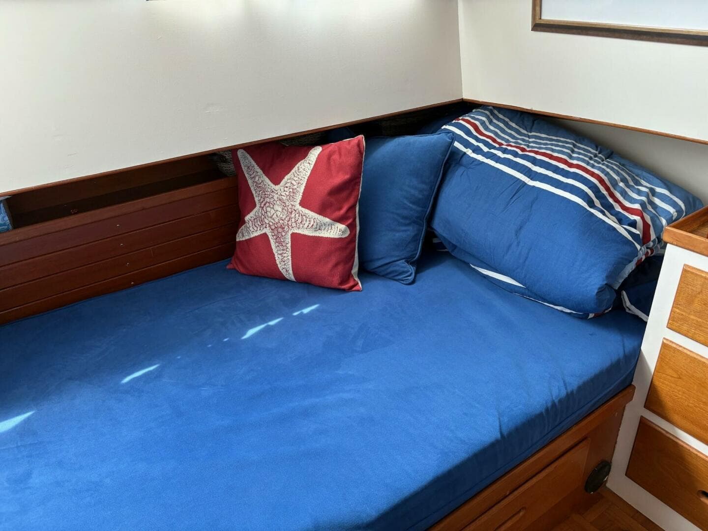 1978 Grand Banks 36 Classic — photo 22