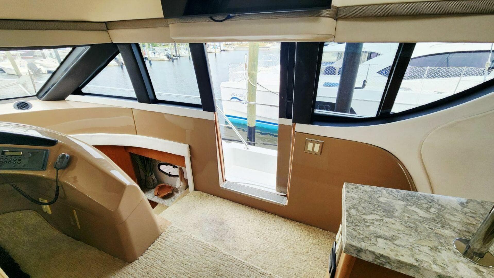 1999 Carver 530 Voyager Pilothouse — photo 66