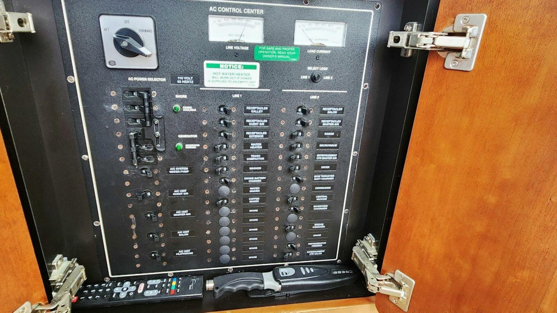 1999 Carver 530 Voyager Pilothouse — photo 21