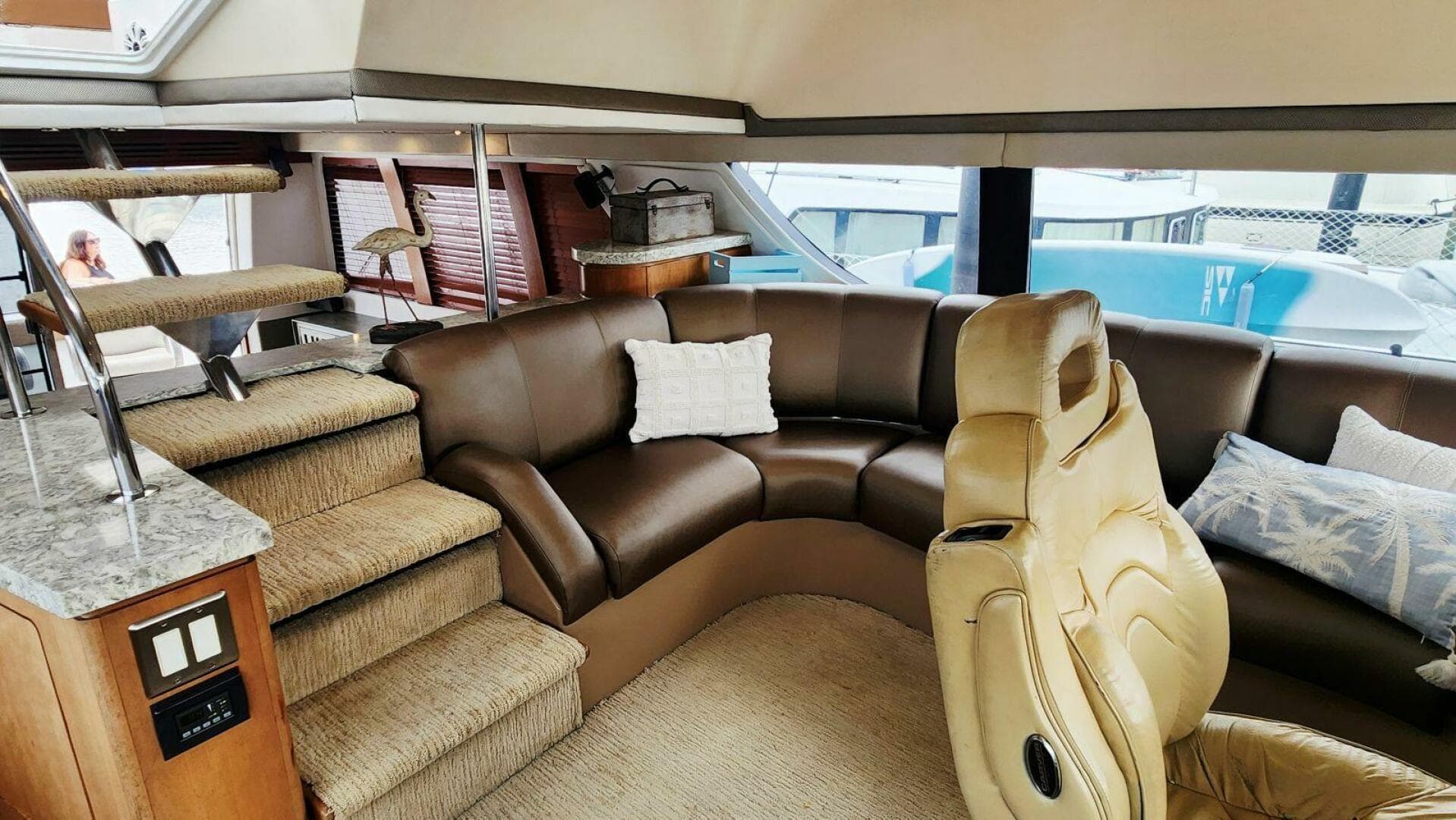 1999 Carver 530 Voyager Pilothouse — photo 23