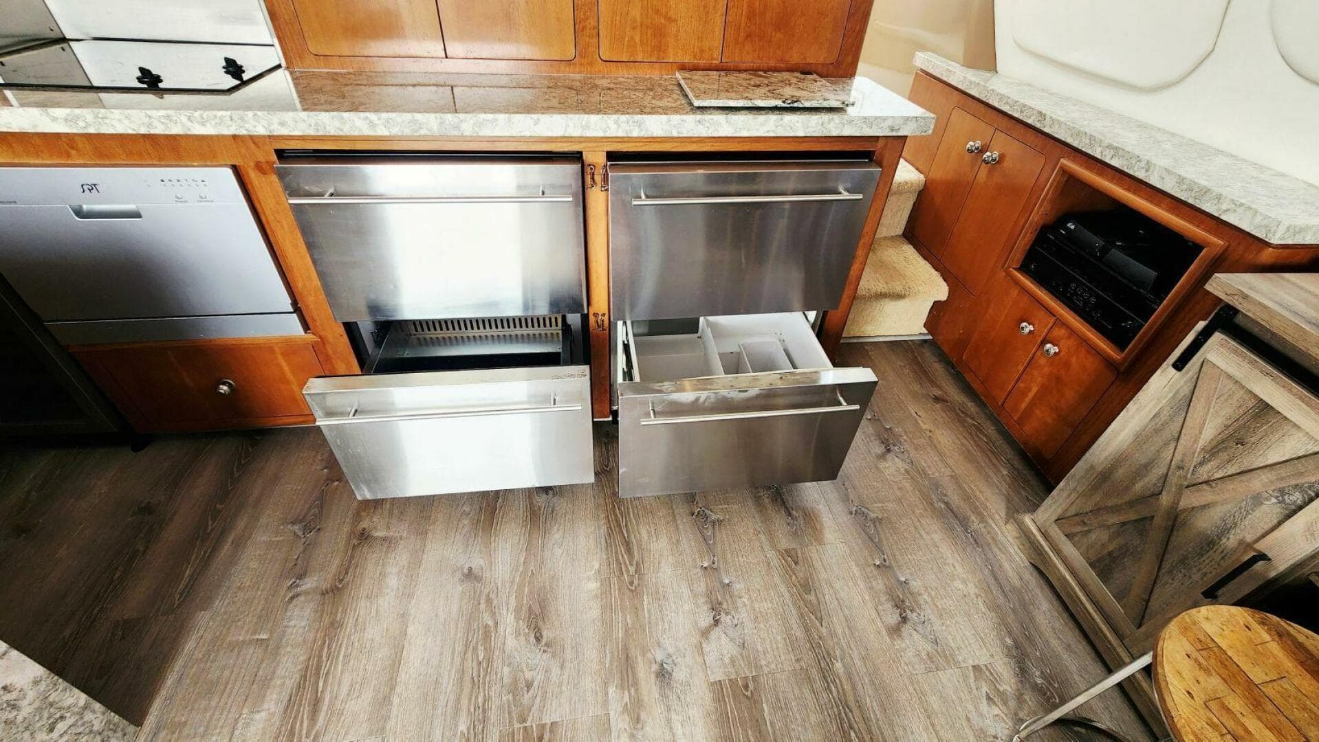 1999 Carver 530 Voyager Pilothouse — photo 12