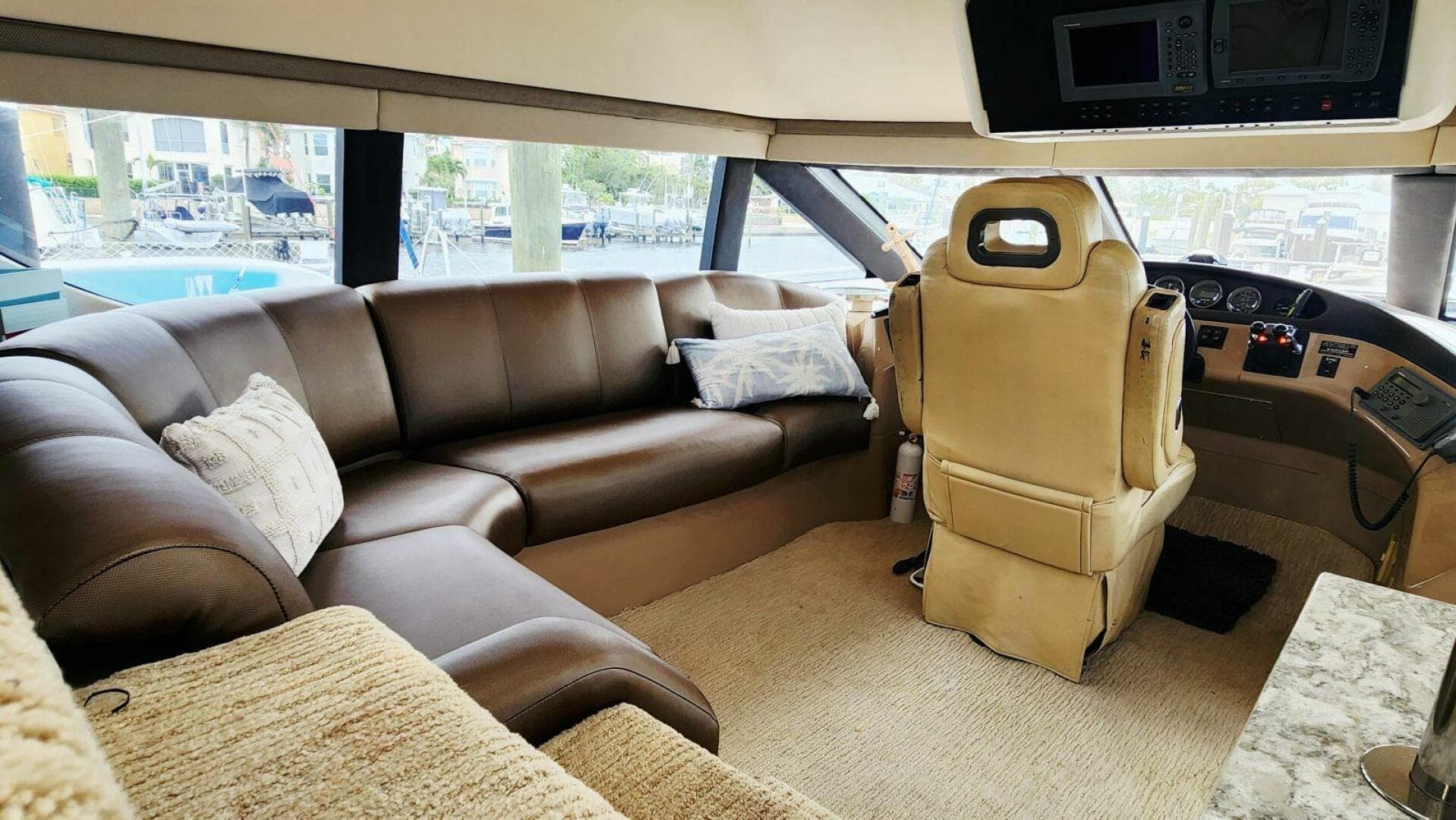 1999 Carver 530 Voyager Pilothouse — photo 22