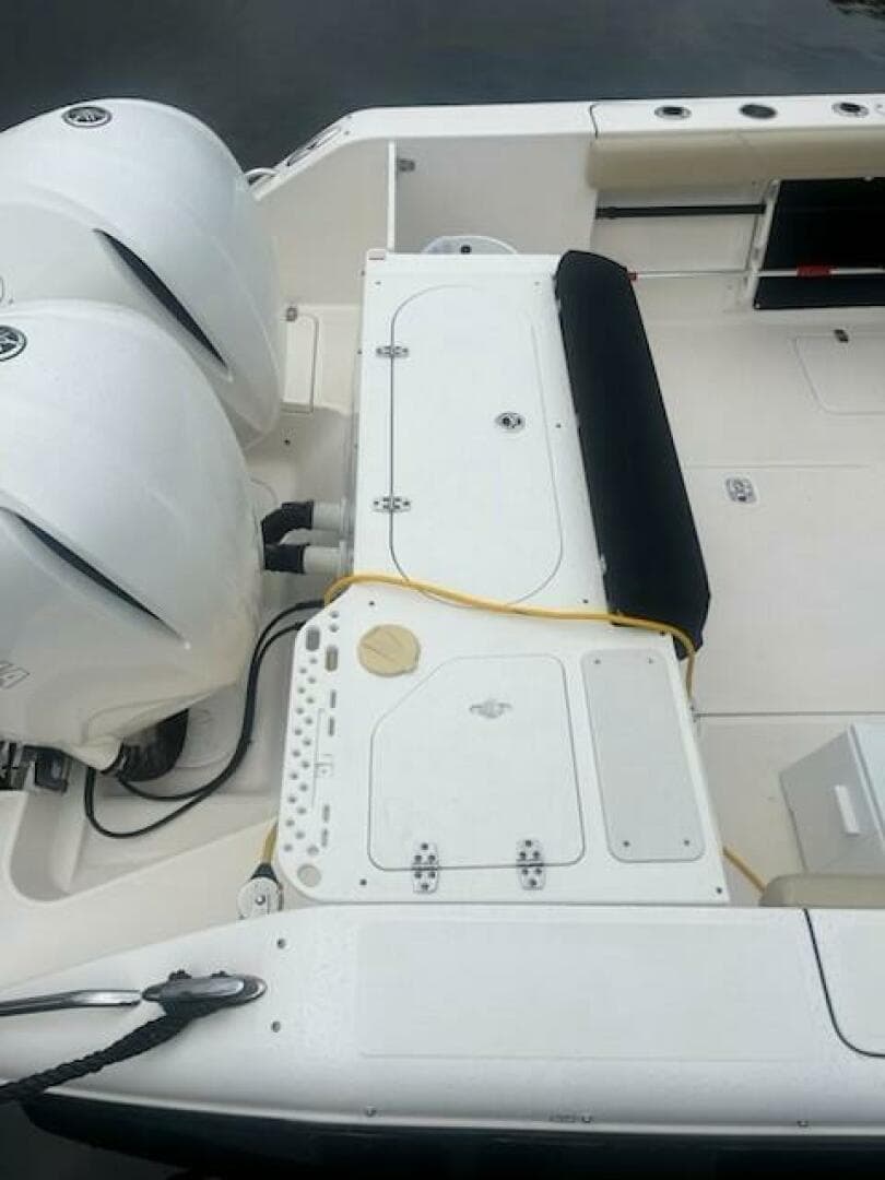 2016 Pursuit — photo 17