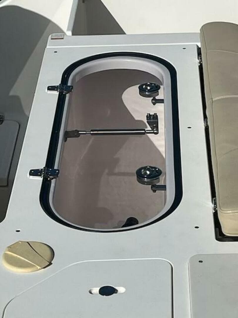 2016 Pursuit — photo 19