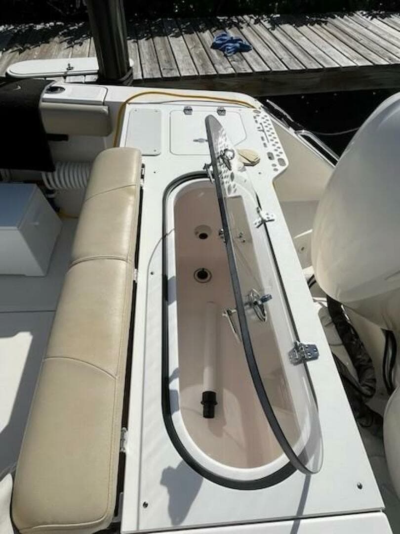 2016 Pursuit — photo 21