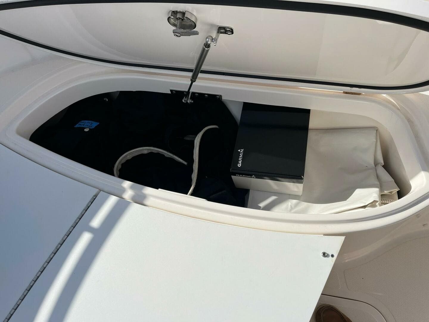 2016 Pursuit — photo 10