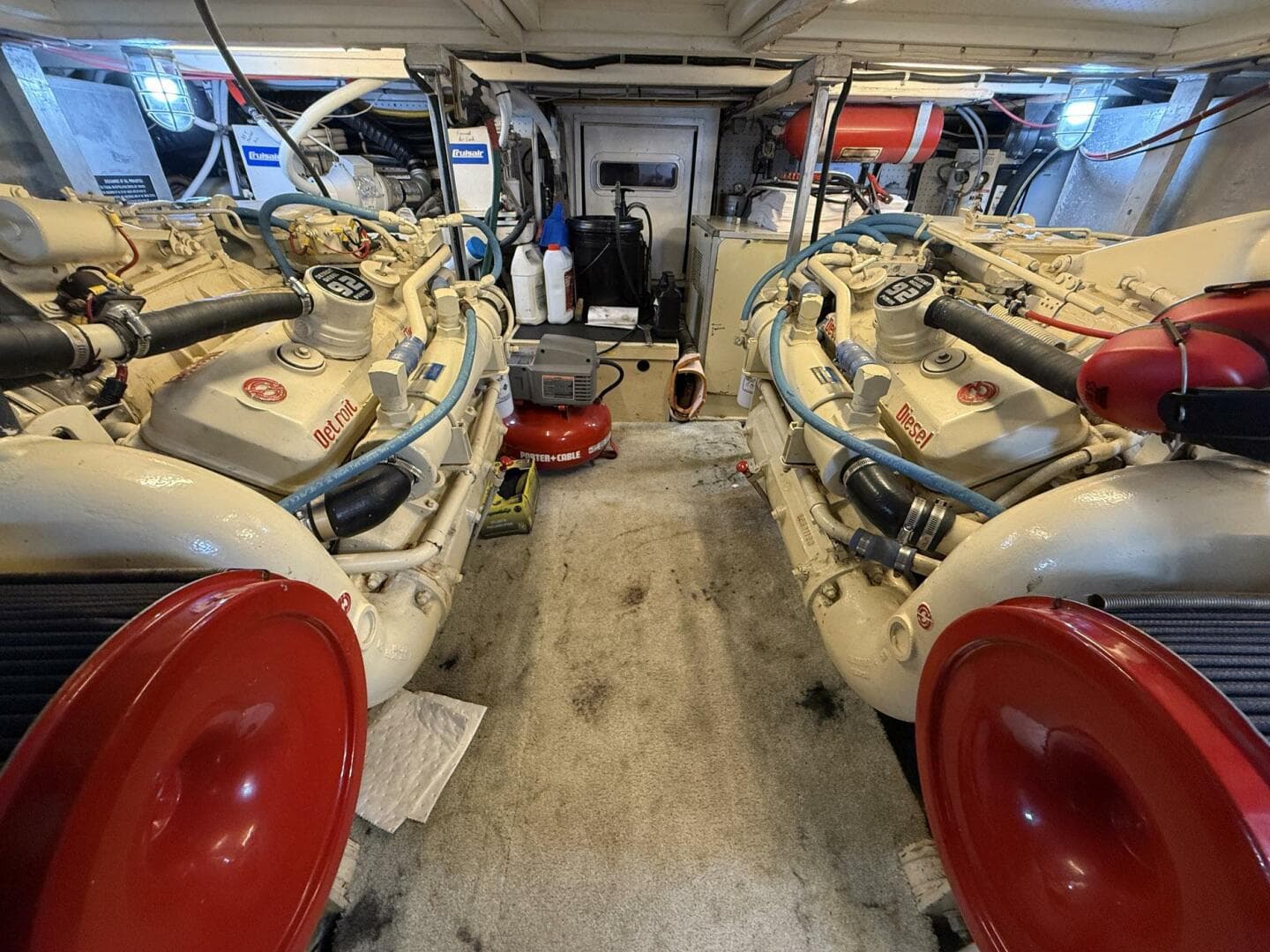 1989 Atlantic 47 — photo 22