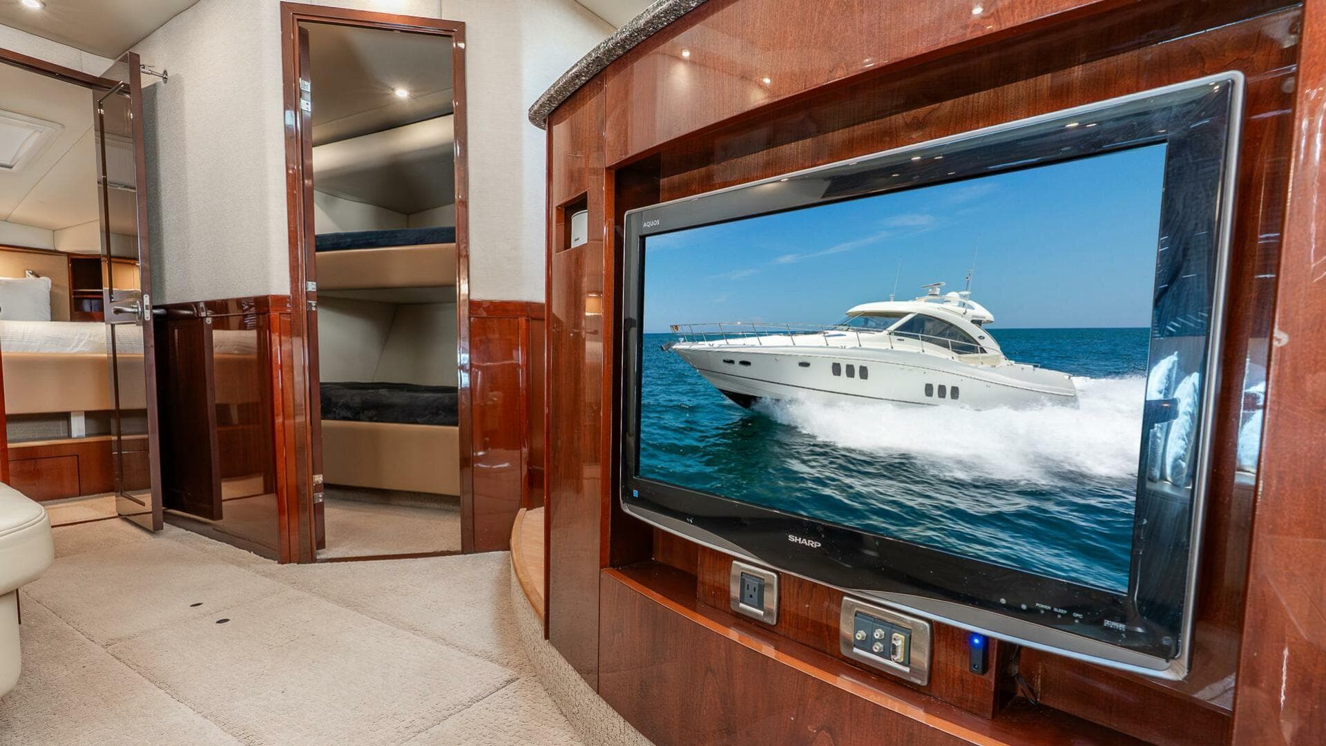 2008 Sea Ray 60 Sundancer — photo 19