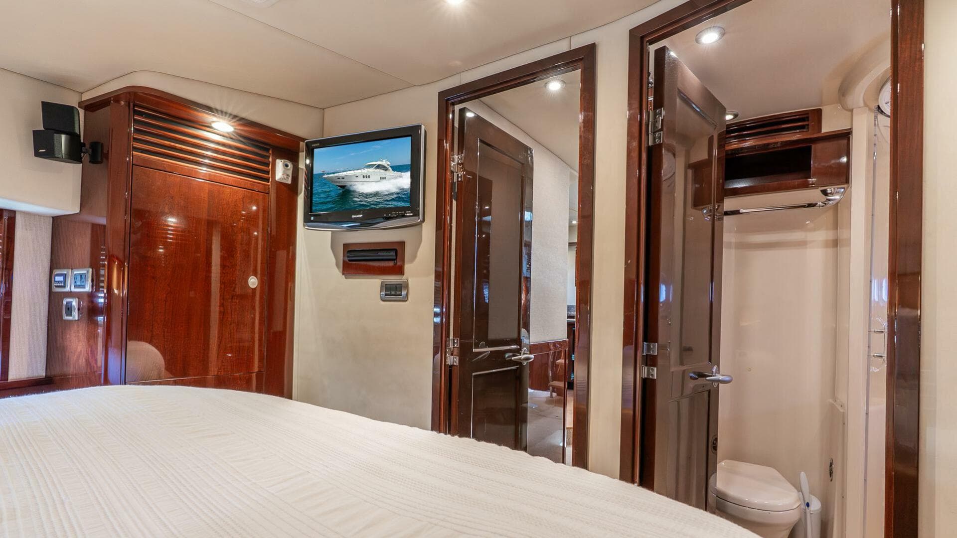 2008 Sea Ray 60 Sundancer — photo 17