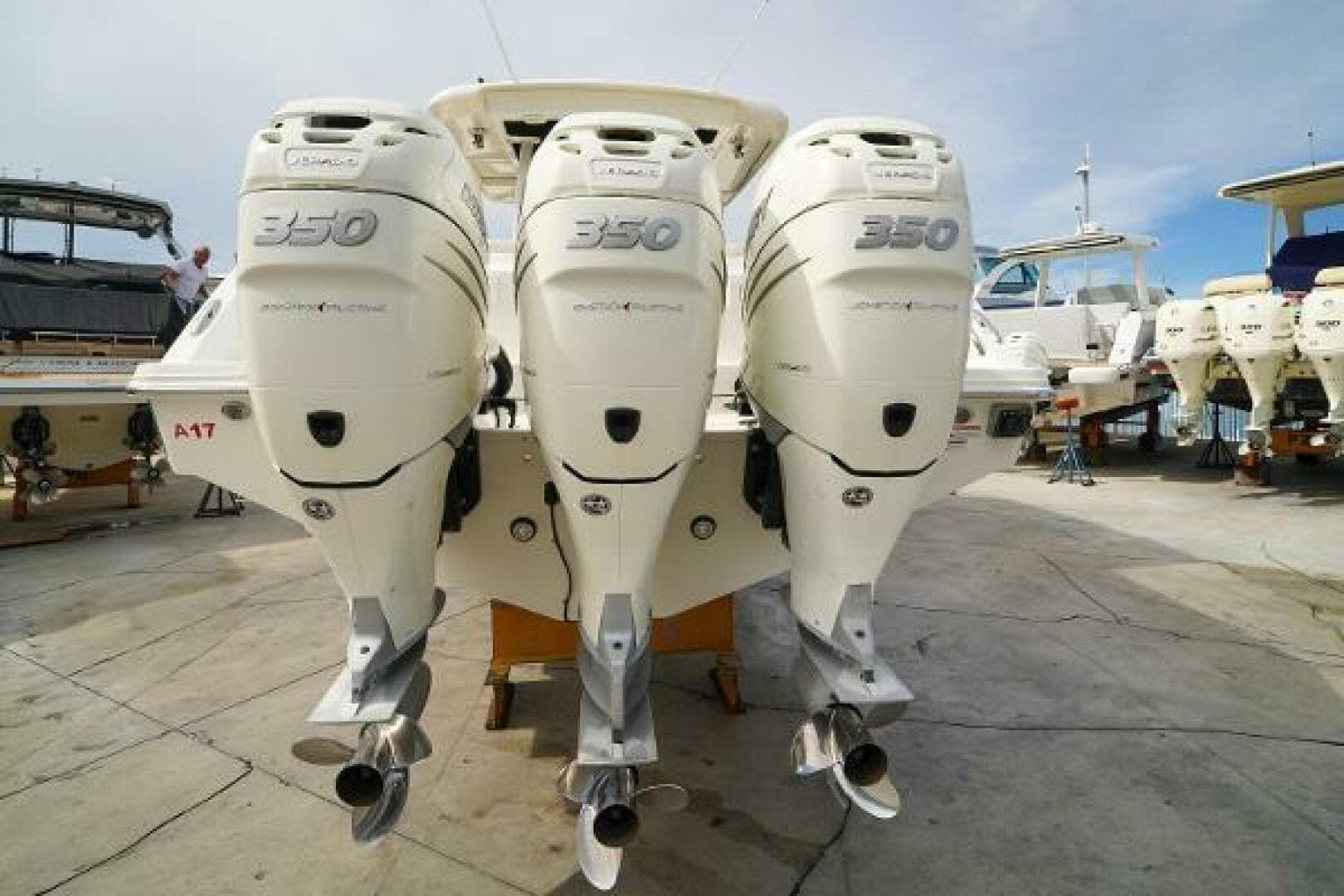 2018 Boston Whaler 380 Outrage — photo 40