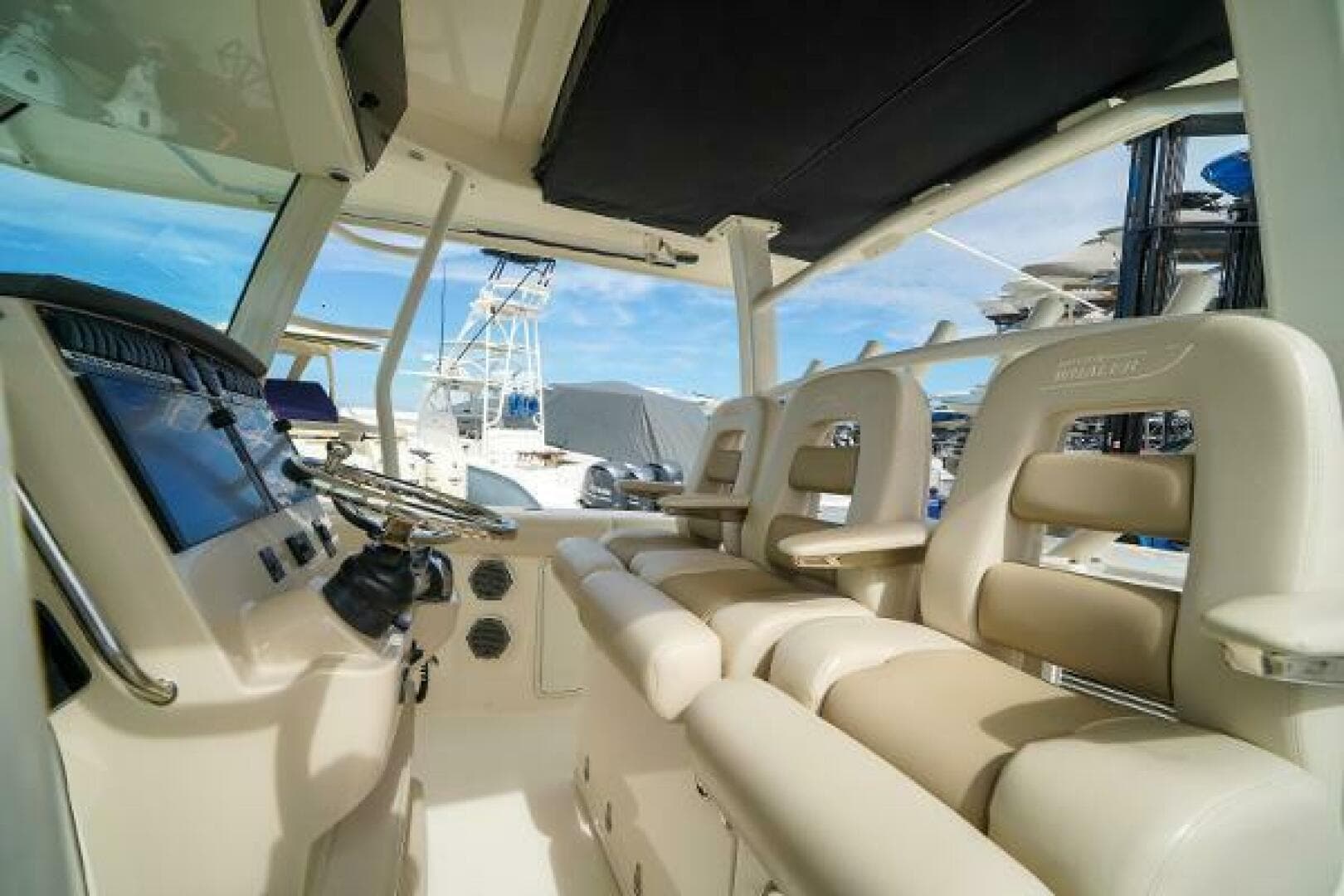 2018 Boston Whaler 380 Outrage — photo 36