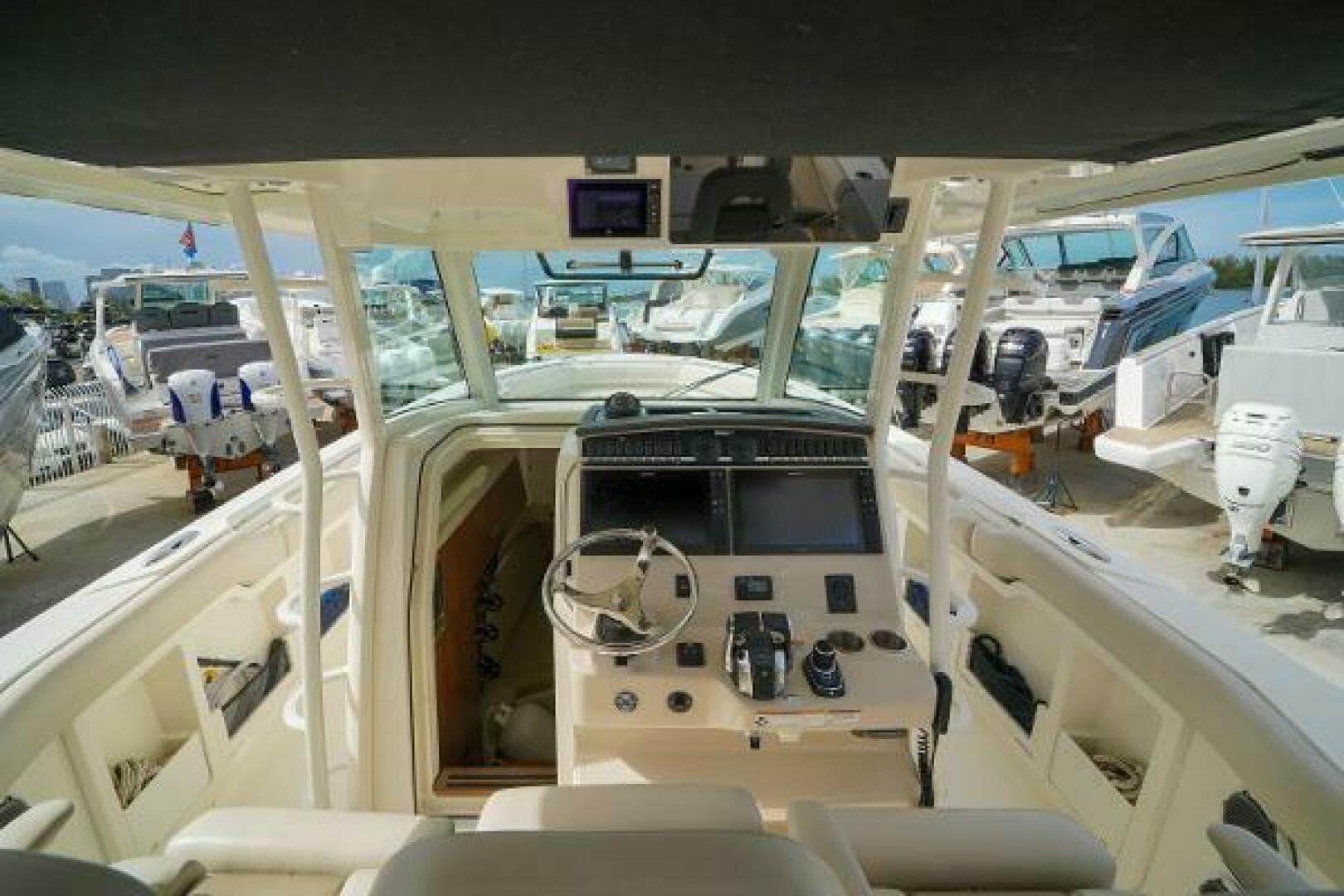 2018 Boston Whaler 380 Outrage — photo 16