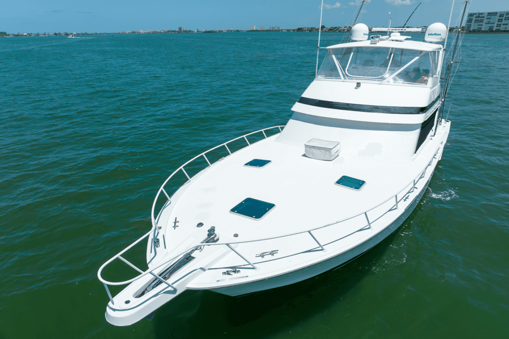 1996 Hatteras 54 Convertible — photo 13