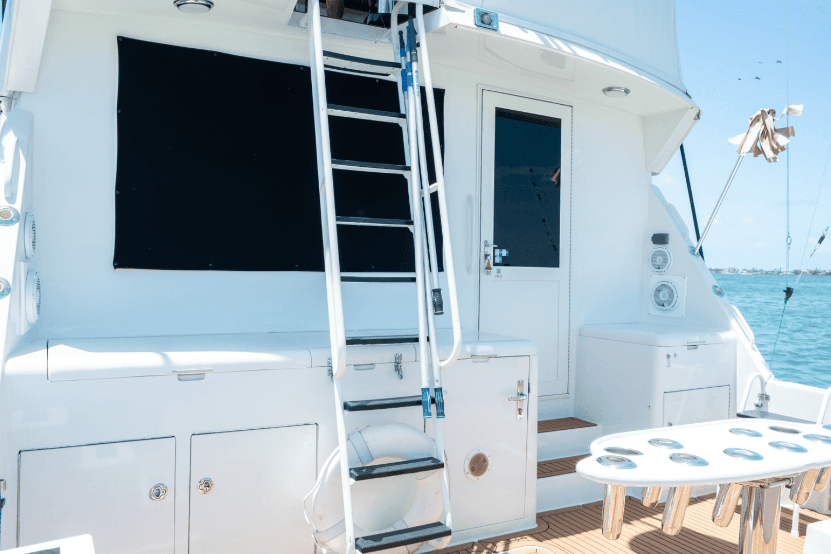 1996 Hatteras 54 Convertible — photo 56