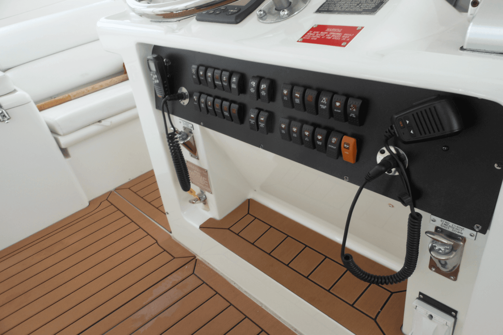 1996 Hatteras 54 Convertible — photo 94