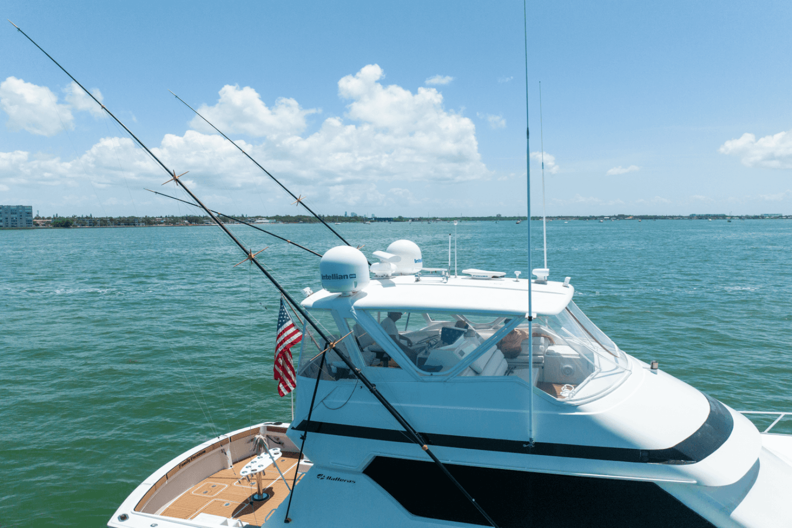 1996 Hatteras 54 Convertible — photo 9