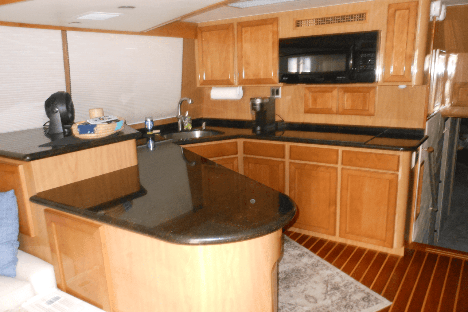 1996 Hatteras 54 Convertible — photo 82